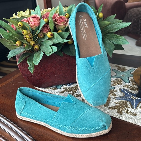 Brand New Toms Genuine Suede Teal Espadrille Slip On Flats Casual Alpargata Shoe - Picture 1 of 15